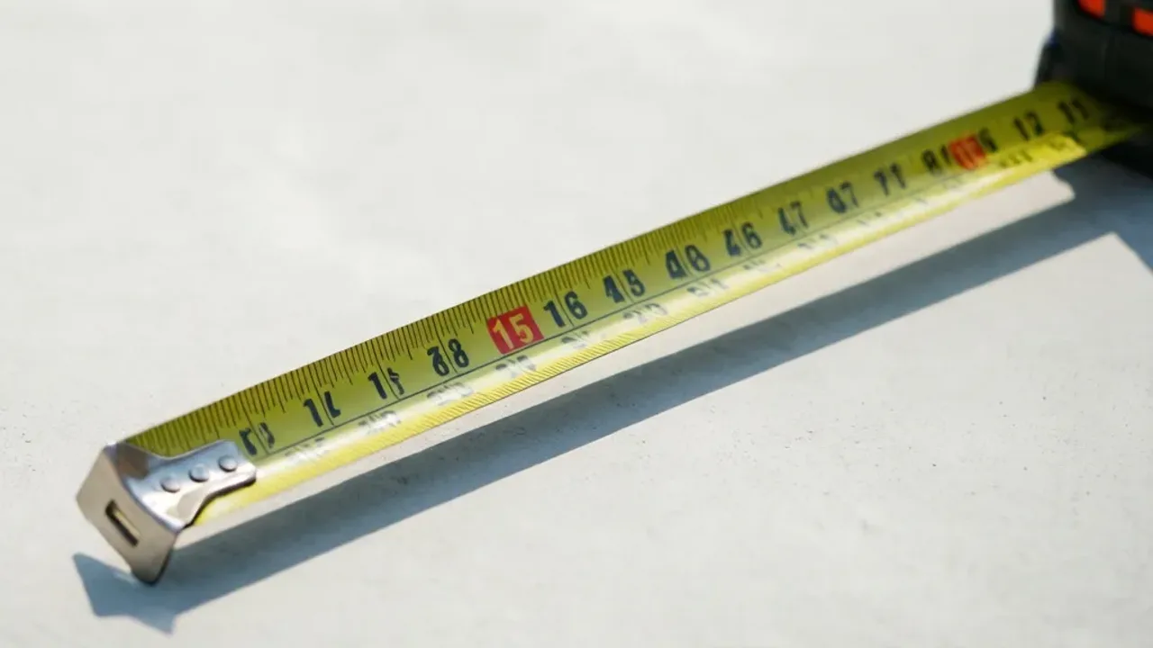 How Long Is 15 Yards? 45 Feet, 540 Inches, and 13.716 Meters