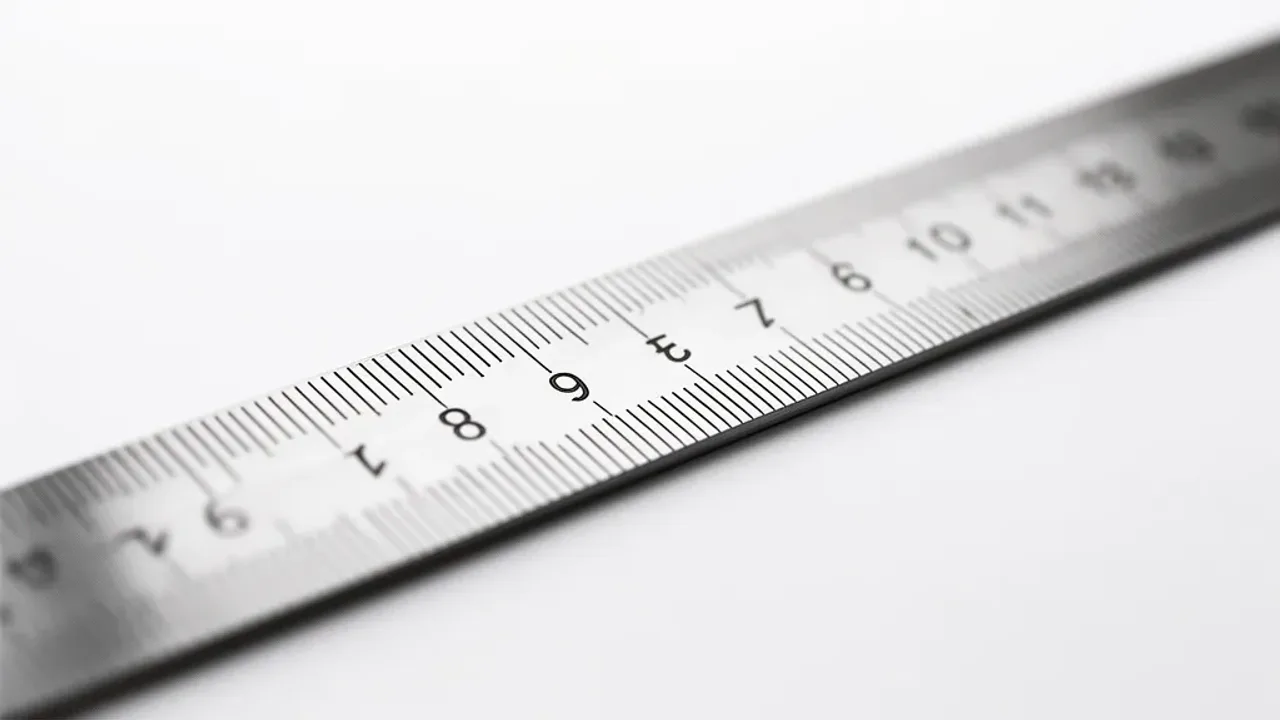 How Long Is 9 cm? 3.54 Inches and Conversion Details